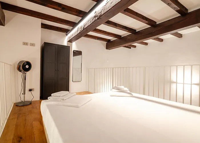 Hermathena 아파트